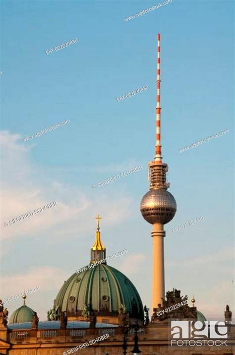 Berliner Dom Berliner Fernsehturm Zeughaus Stock Photo Picture And