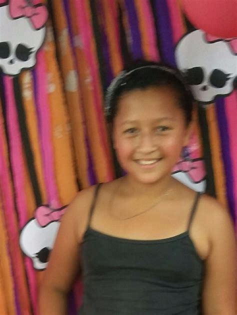 Menina De 12 Anos Está Desaparecida Familiares Pedem Ajuda Ponta