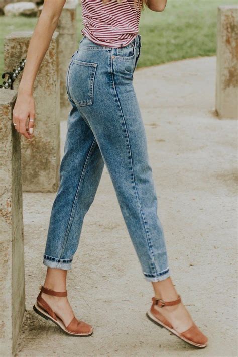 pinterest rooleeboutique fashion style mom jeans