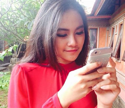 Profil Biodata Mahalini Penyanyi Cantik Asal Bali Yang Menjalin Cinta HOT SEXY GIRL