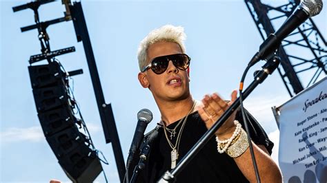 Over the time it has been ranked as high as 340 199 in the world, while most of its traffic comes from malaysia, where it reached as high as 2 075 position. Milo Yiannopoulos Is Starting a New, Ugly, For-Profit ...