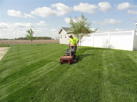 Lucas, an interior designer, is sent to live with his aunt to help design her new work space. Lawn Mowing Safety Tips | TurfGator