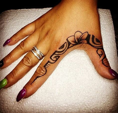 Pin By Yazmin Dejesus On Small Tattoos In Tribal Hand Tattoos Tribal Tattoos For Women