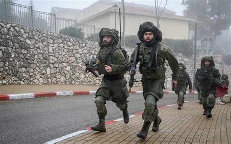 Des Soldats Israéliens Participent Pour La Première Fois à Des