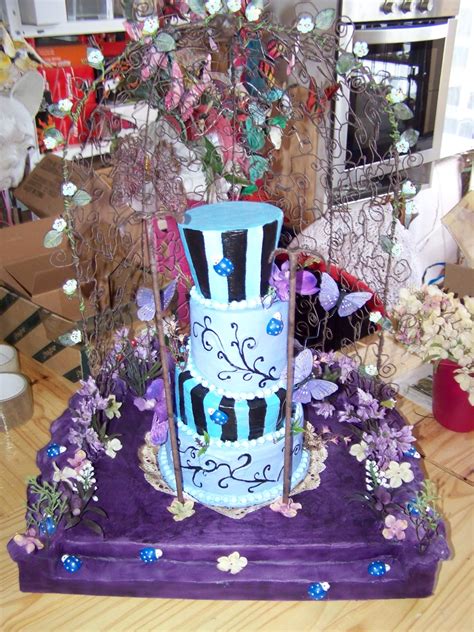 ¿quieres que diseñemos tu tarta de boda y te ayudemos a encontrar la figura perfecta? Muñecos y Figuras Personalizadas para Tartas de Bodas ...