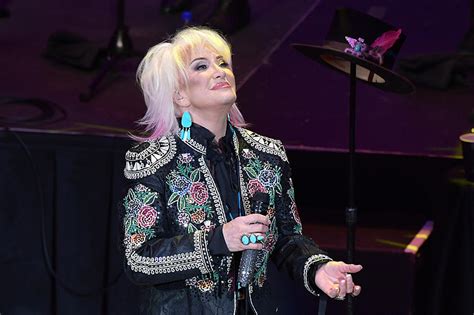Tanya Tucker Moves Four More Concerts After Hip Surgery