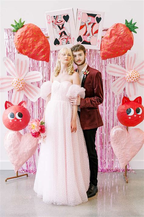 1980s Prom Theme Wedding Inspiration With Budget Friendly Decor Ideas