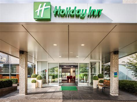 Already received the icing on the cake, now we are in need for a bigger cake! Eindhoven City Centre Hotel: Holiday Inn Eindhoven