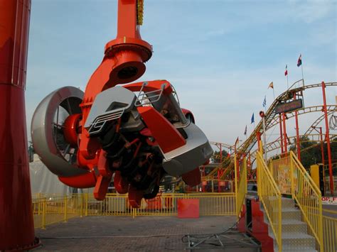 Flying Fury Technical Park Amusement Rides And Amusement Rides For Sale