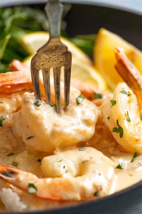 Creamy Garlic Prawns Shrimp Recipetineats