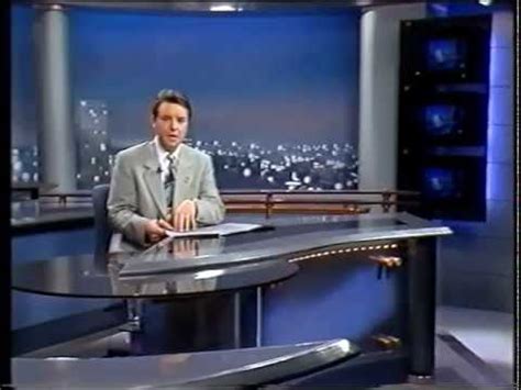 Fragment uit vtm nieuws, 3 mei 2020 watchapp #1 van skagen & de studio een verhaal dat zich afspeelt op je smartphone. VTM, 1993: reclame en trailers, VTM Nieuws met Mark ...