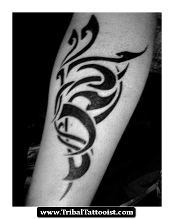31 ide gambar tato jari yang simpel tapi bermakna wanita22 tato mata bisa mewakili esensi kehidupan perisai dari semua hal jahat konsentrasi kebijaksanaan dan pencerahan perlindungan serta pandangan ke depan 26 simbol zodiak tato jari simbol zodiak gambar tato ini cukup umum. Gambar Tato Di Tangan Simpel Tapi Keren - Moa Gambar