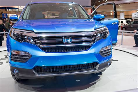 What Features Come Standard On The Honda Pilot