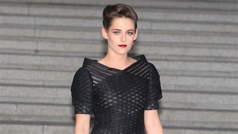 Kristen Stewart Wears Chanel To Attend Chanels Cruise 2015 Show