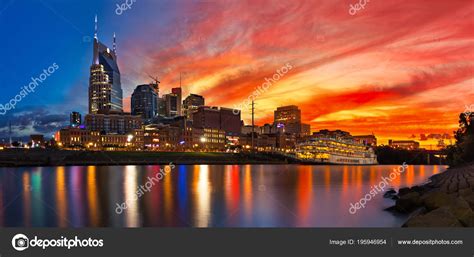 Nashville Skyline Sunset Boat Stock Photo By ©jdross75 195946954