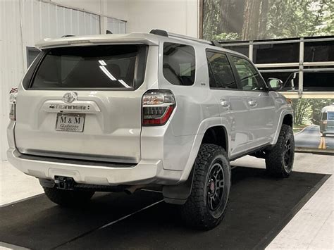 2022 Toyota 4runner Sr5 4x4 3rd Row Seat Lifted 11000 Miles