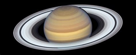 Hubble Just Captured A Breathtaking New Image Of Saturn And It Barely