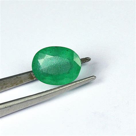 Emerald Gemstone Faceted L Oval Shape L Weight 640cts L Size