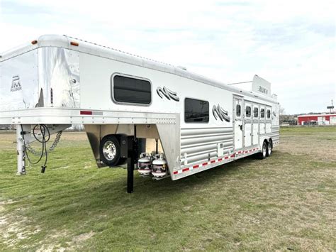 2023 Platinum Coach 5 Horse With 108 Sw Side Load Horse Trailer