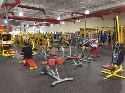 Retro Fitness Of Kingston Celebrates Grand Re Opening With Raffles