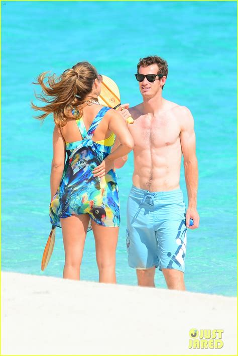 Shirtless Andy Murray Ibiza Beach Besos With Kim Sears Photo 2909817