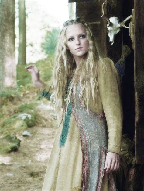 Maude Hirst As Helga Vikings Viking Women Nordic Vikings