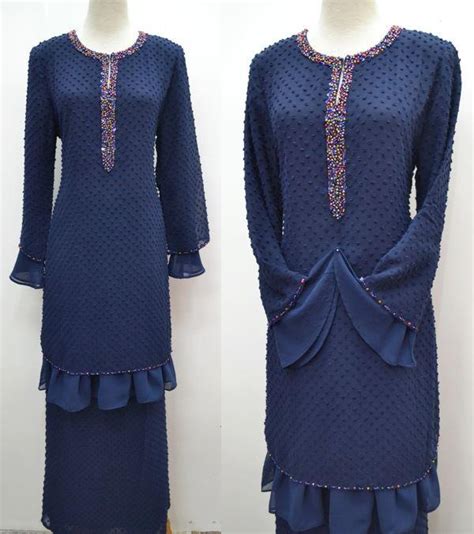 Tidak hanya dipengaruhi oleh tata ruangan yang menarik tapi juga di dukung dengan dekorasi tanaman yang tidak hanya berguna sebagai hiasan tapi juga sebagai penghasil oksigen yang dapat. Hiasan Tangan Baju : Siku Sarung Tangan Sulam Renda Lengan ...