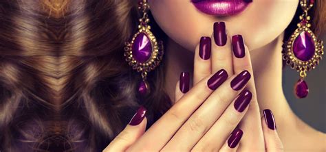 Luxury Fashion Style Manicure Nail Cosmetics And Make Up Jewelry Large
