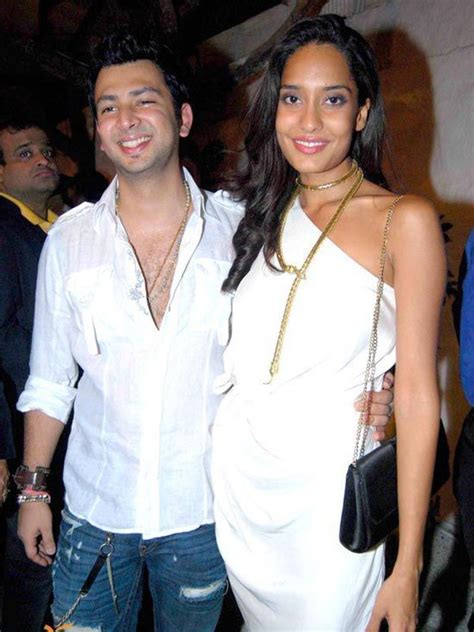 Then lisa haydon moved to india in the year 2007 to continue her career in modeling. Lisa Haydon Height, Weight, Age, Affairs, Husband ...