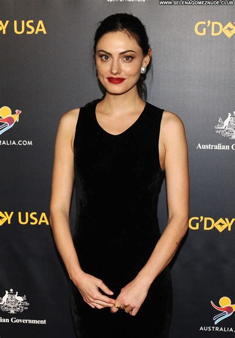 Phoebe Tonkin No Source Celebrity Beautiful Babe Posing Hot Sexy Red