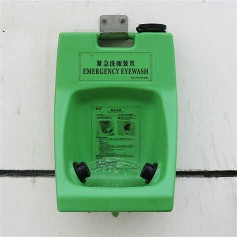 Find a great collection of 8 ft. China Emergency 6 Minutes Portable Eye Wash/ Laboratory ...