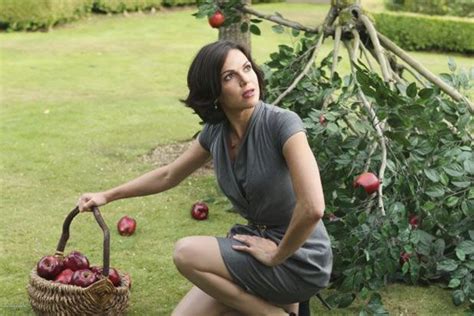 Regina The Queenmayor Salvaging Apples From Her Tree Of Poison Fruit