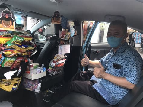 Viral Sopir Taksi Di Surabaya Layani Penumpang Tak Terduga Lihat Isi