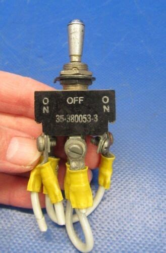 Beech Baron Toggle Switch Pn 35 380053 11 1118 43 Ebay