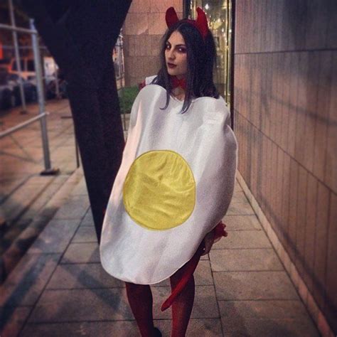 40 Funny Halloween Costumes Thatll Steal The Show Funny Halloween