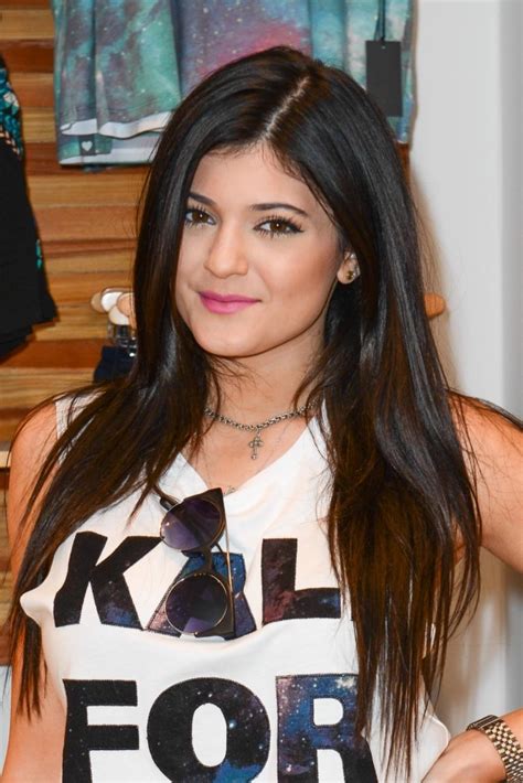 Kylie Jenner 16 Throws Tantrum After Being Denied Booze Ny Daily News