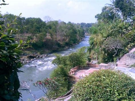 Jawa tengah, indonesia garis lintang: Sungai Elo