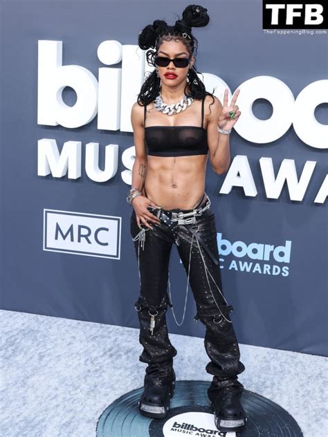 Teyana Taylor Flaunts Her Nude Boobs At The Billboard Music Awards Photos Thefappening