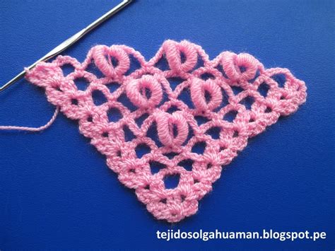 Restos de lana o hilo, aguja de crochet. punto para tejer chal a crochet con punto rococo paso a ...