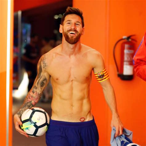 Aside from this messi chose to commit the rest of the segment of his leg to his affection for football. Messi Has A New Tattoo Of His Wife Antonella's Lips… Next ...
