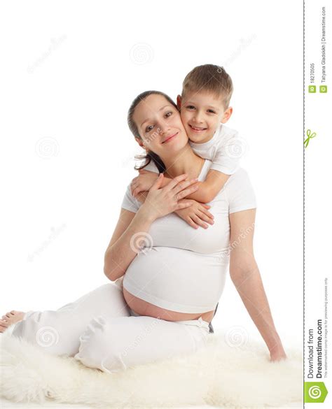 Mujer Embarazada Con El Hijo Foto De Archivo Libre De