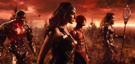 Filmmaker zack snyder has said that a scene directed by joss whedon for the theatrical cut of justice league 'literally makes no sense' and will zack snyder dropped the trailer for his upcoming justice league on valentine's day. Zack Snyder Says His Cut of 'Justice League' Won't Use A ...