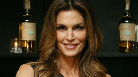 Cindy Crawford To Retire From Modeling At 50 Years Old