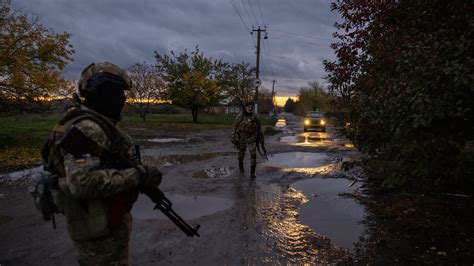 Why Kherson Bracing For Battle Matters So Much To Russia And Ukraine The New York Times