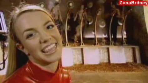 Britney Spears Oops I Did It Again The Making Of The Video Youtube