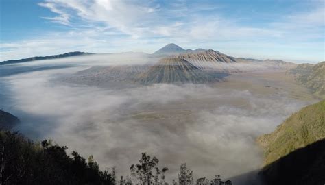 GeoLog Imaggeo On Monday Morning View Of Volcanoes In Java Indonesia