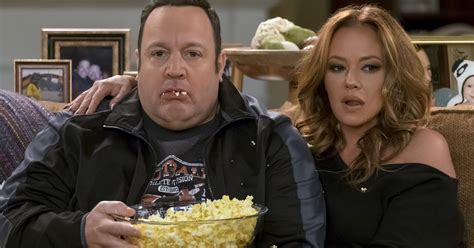 Leah Remini Kevin James Are Just Married Again In Kevin Can Wait