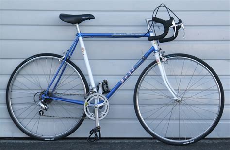 Retailers know their cardholders shop at their stores more often, so they have an incentive to give you a card. 56cm Ross Centaur Chromoly 12 Speed Road Bike 5'9"-6'0"