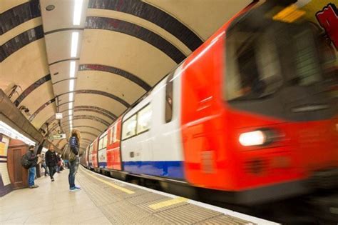 Northern Line Suspended Severe Delays On London Underground Daily Star