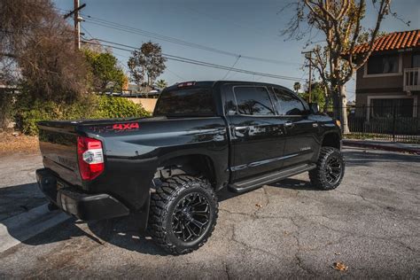 20” Fuel Wheels D576 Assault With Gloss Black Milled Off Road Rims For